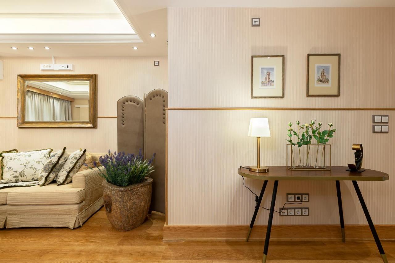 Vouliagmeni'S Elegance By Acropolis Suites 雅典 外观 照片